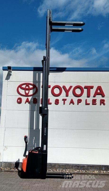 Toyota BT SWE145L Transpaleta manuala