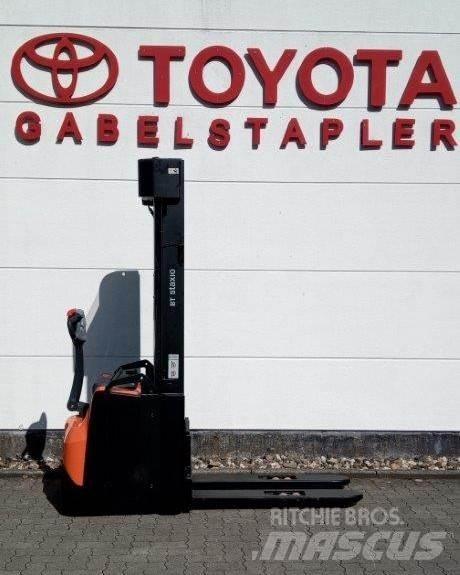 Toyota BT SWE145L Transpaleta manuala