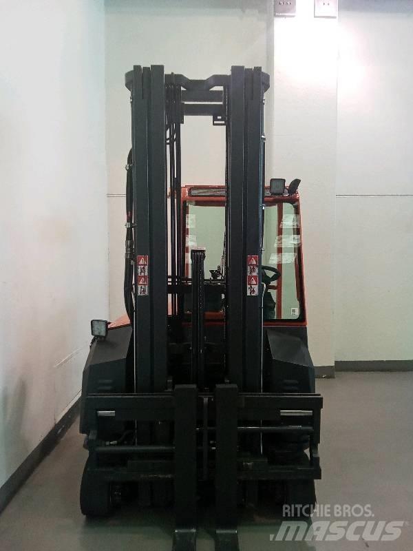 Combilift C 3000CBE Stivuitor electric