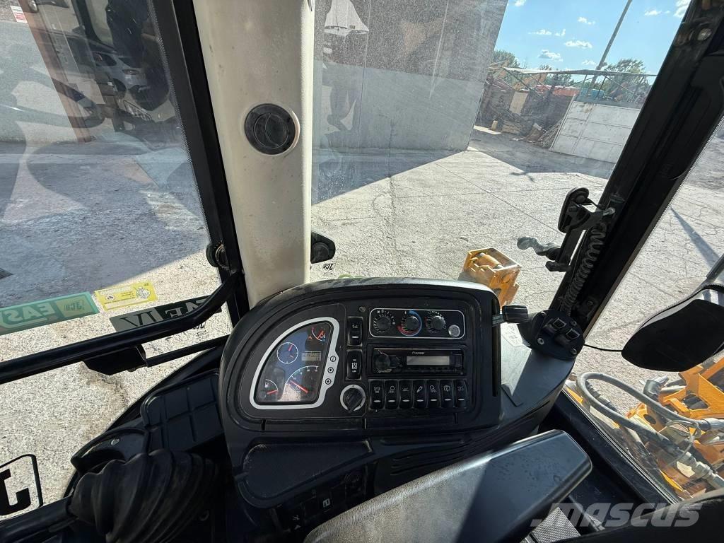 JCB 3 CX Buldoexcavatoare