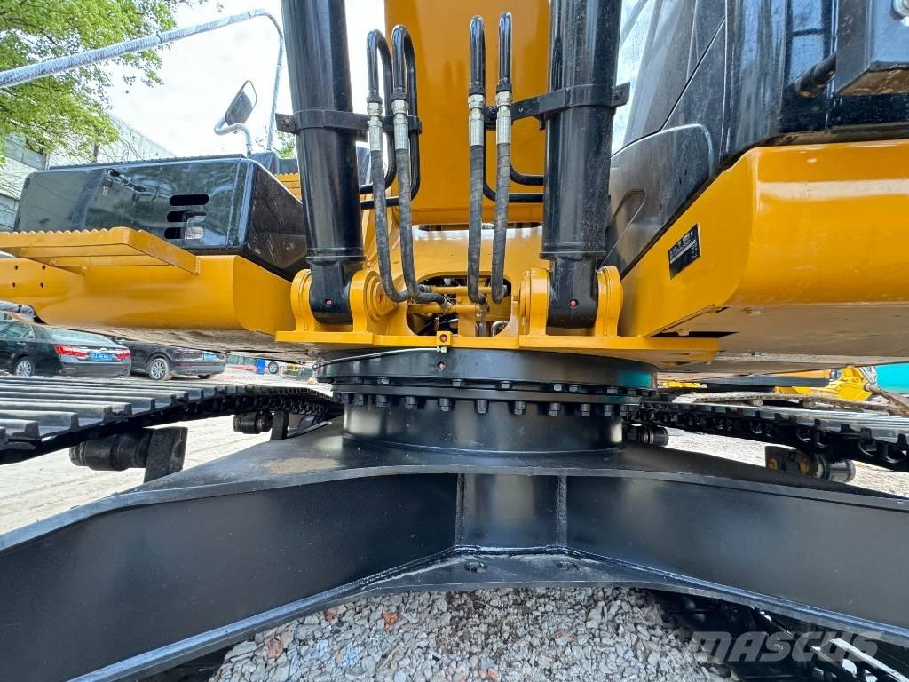 CAT 324 D L Excavatoare pe șenile
