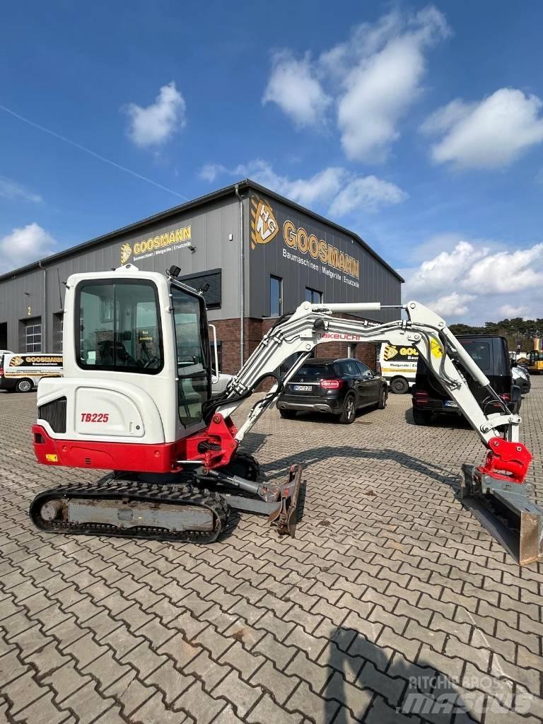 Takeuchi TB 225 Mini excavatoare < 7t