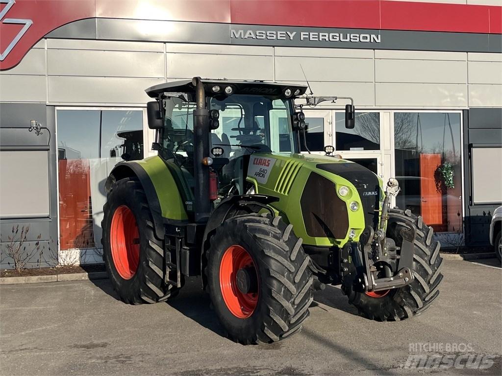 CLAAS Arion 640 Tractoare