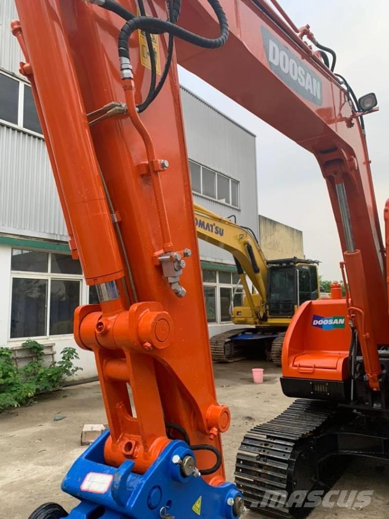 Doosan DX 75-9 C Excavatoare 7t - 12t