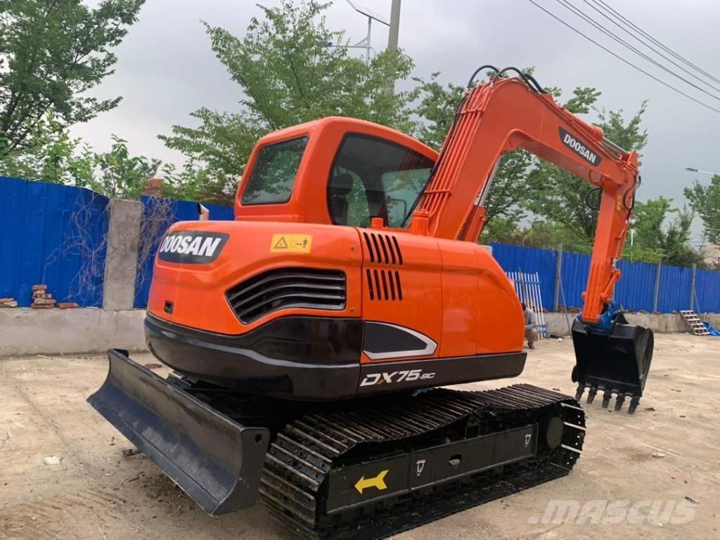 Doosan DX 75-9 C Excavatoare 7t - 12t