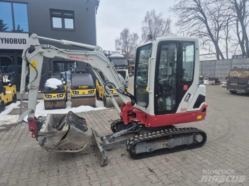 Takeuchi TB 225 Mini excavatoare < 7t