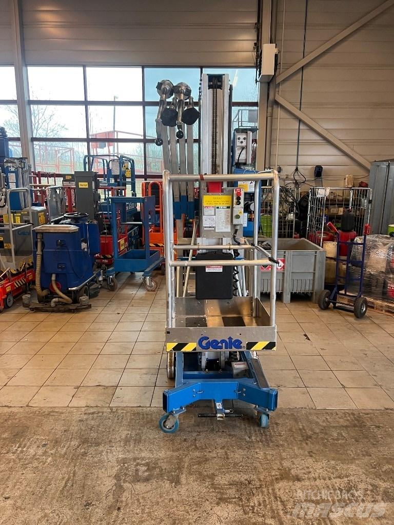 Genie AWP 30 Ascensoare verticale catarg