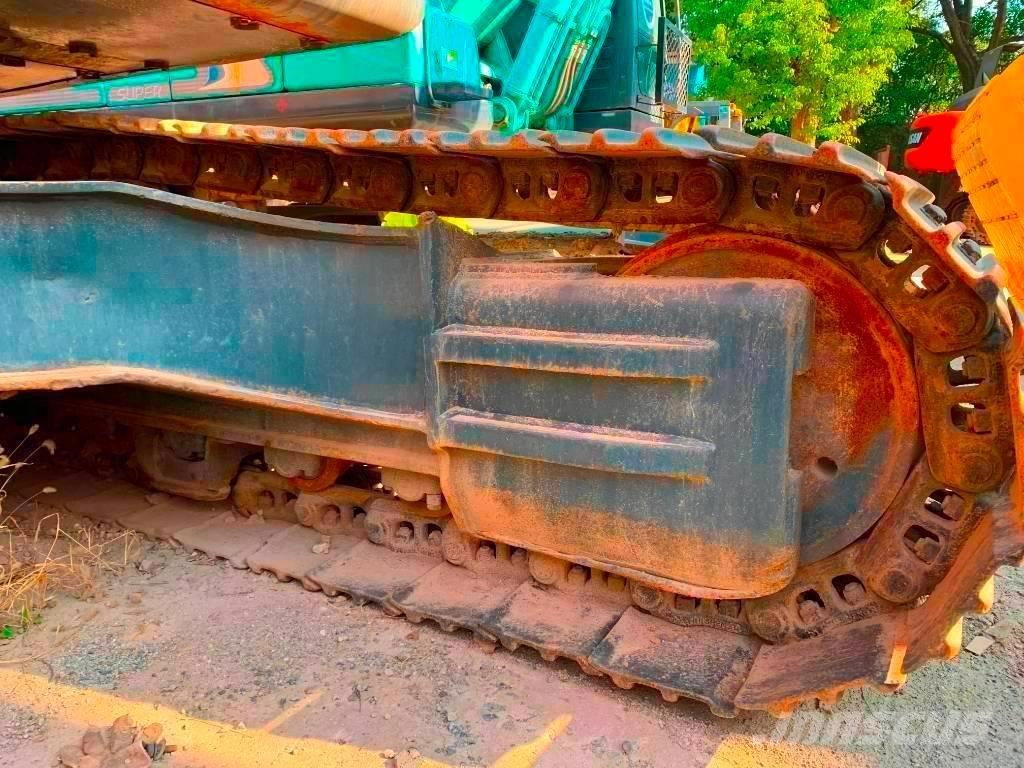 Hyundai 305LC-9T Excavatoare pe șenile
