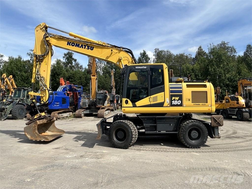 Komatsu PW 180-11 Excavatoare cu roti