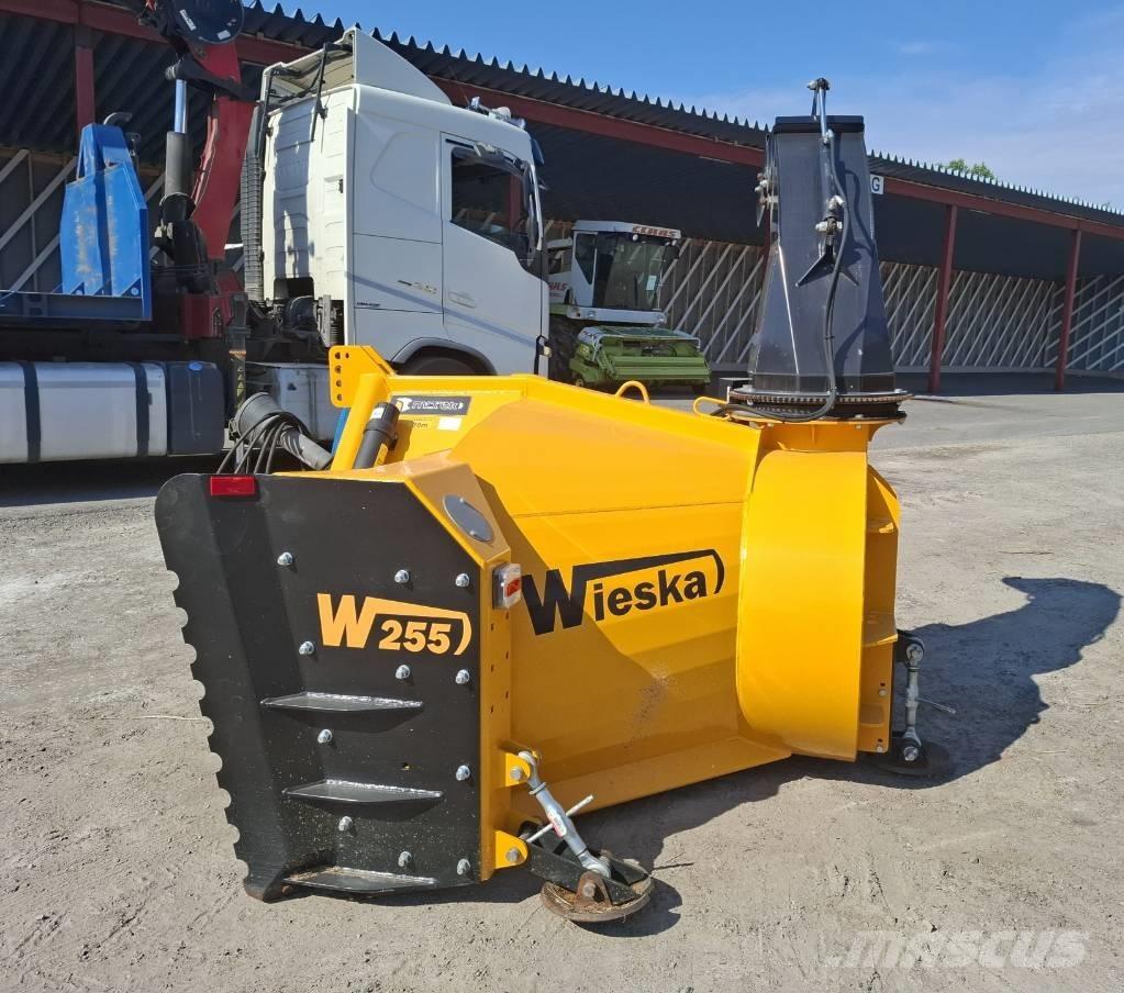 Wieska 255 Utilaje întreţinere terenuri - Altele