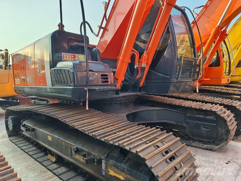 Hitachi ZX 210 Excavatoare pe șenile
