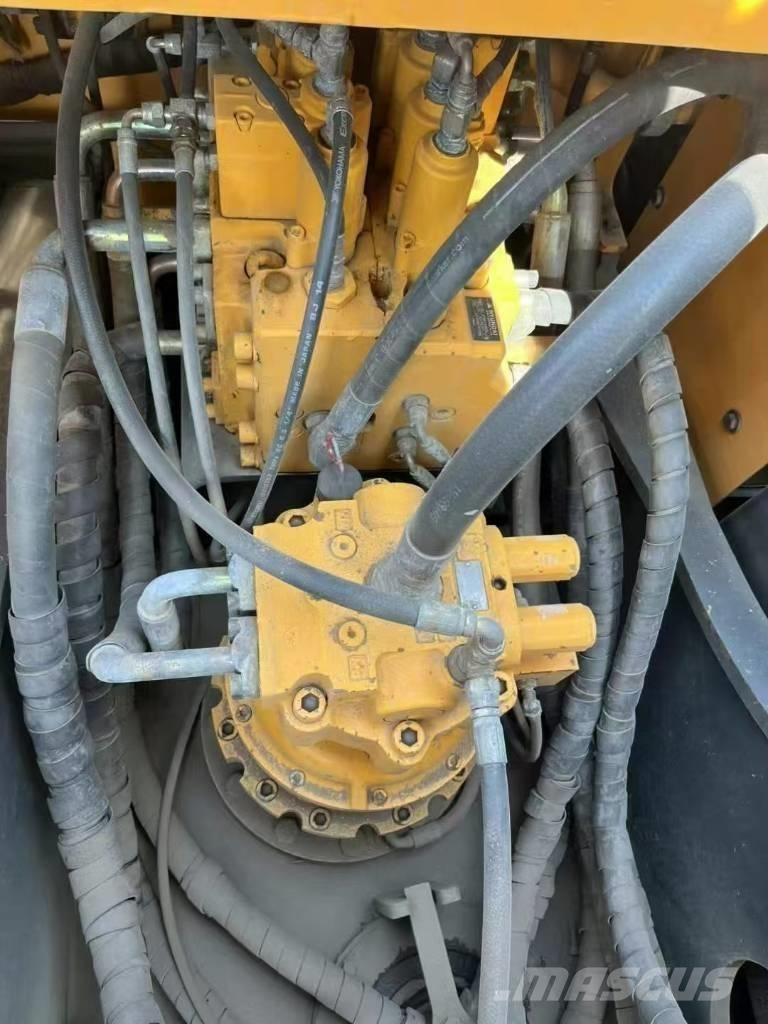 Hyundai 215VS Excavatoare pe șenile
