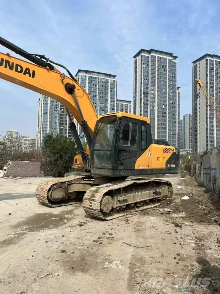 Hyundai 215VS Excavatoare pe șenile
