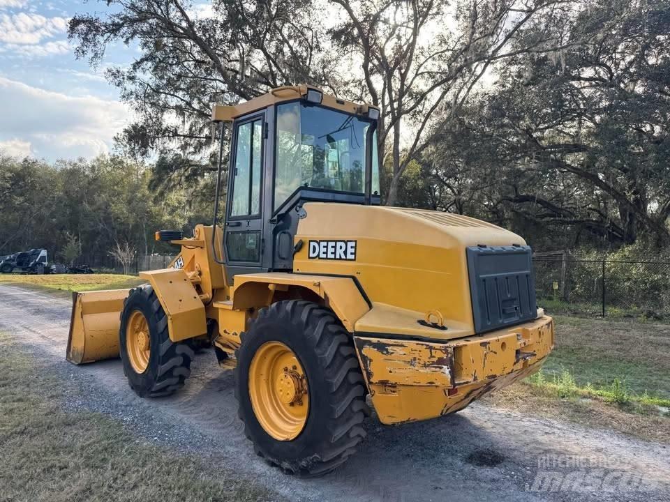 John Deere 324h Incarcator pe pneuri