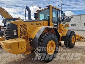 Volvo L 120 F Incarcator pe pneuri