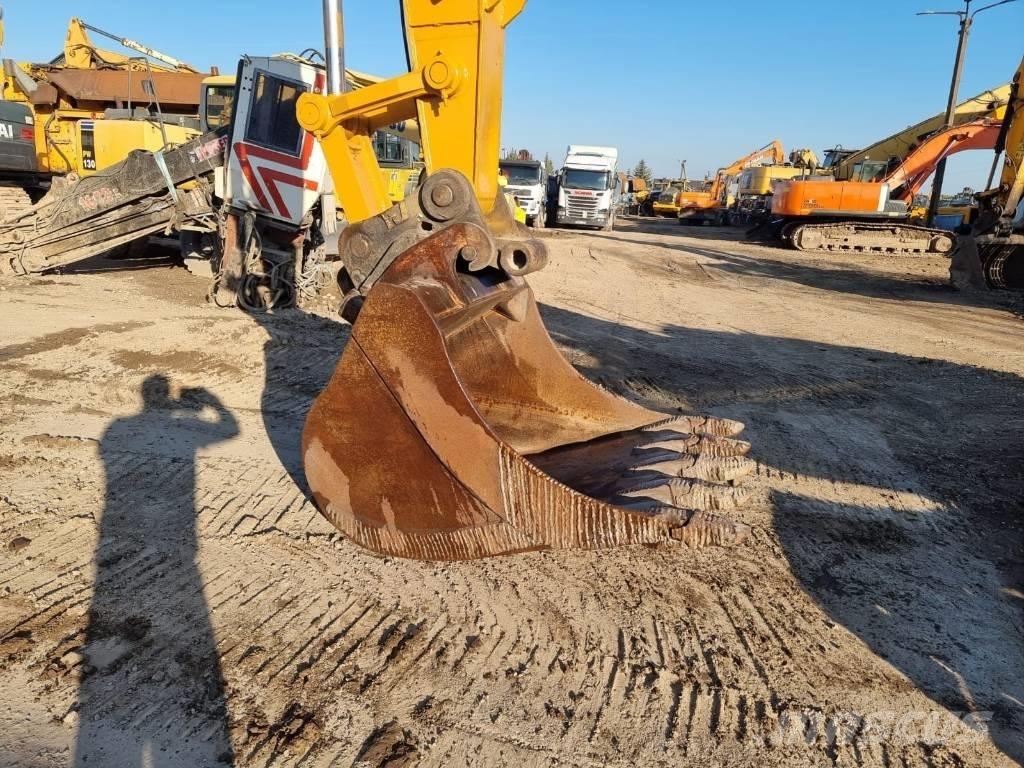 CASE CX 210 LC Excavatoare pe șenile

