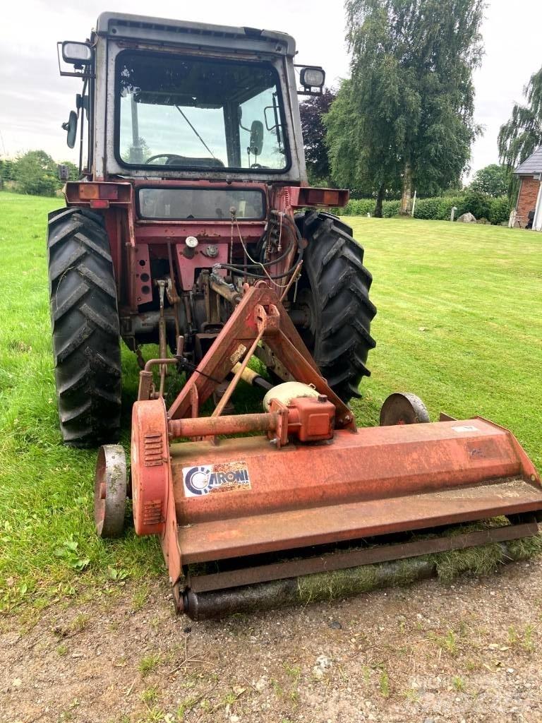 Massey Ferguson 550 Tractoare