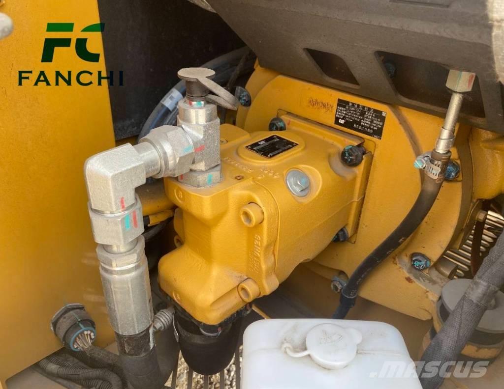 CAT 306 Excavatoare pe șenile
