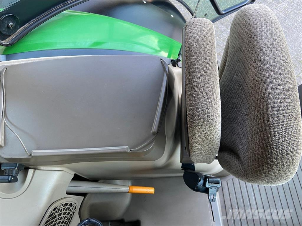 John Deere 6210R Tractoare