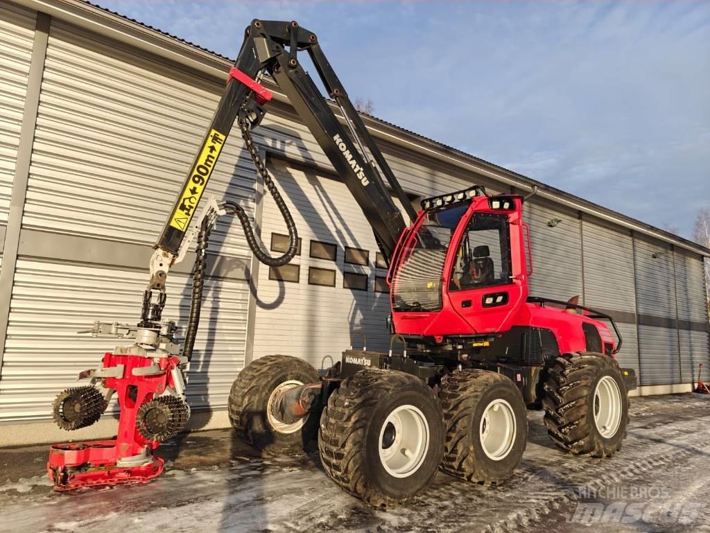 Komatsu 911 Combine forestiere