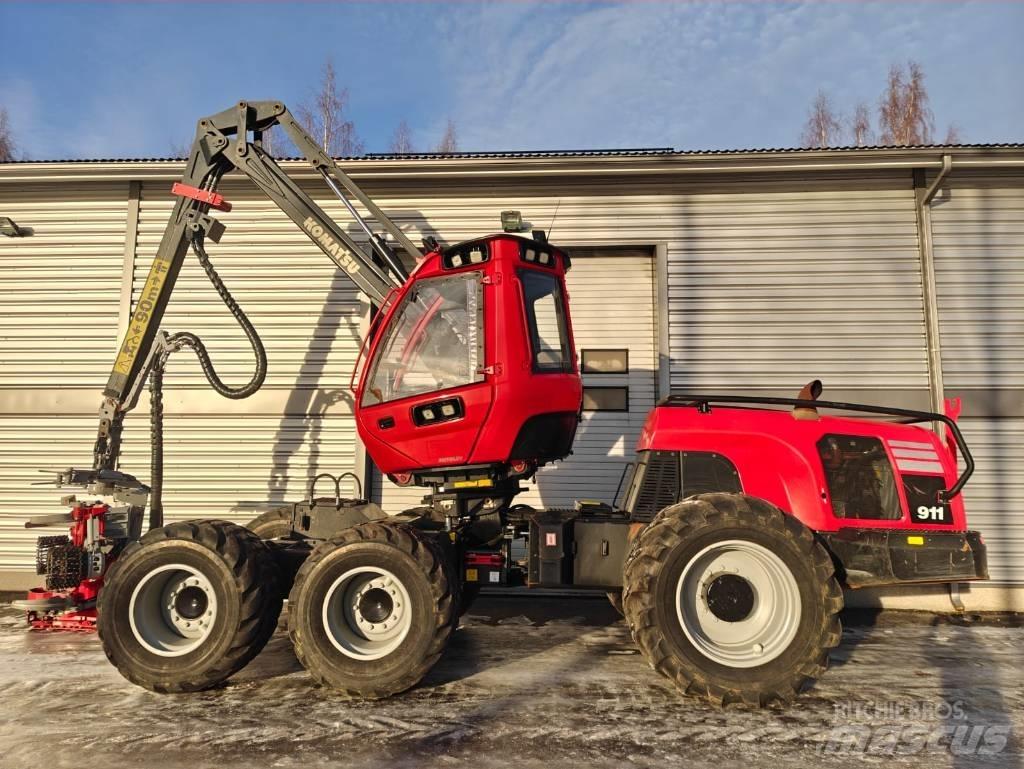 Komatsu 911 Combine forestiere