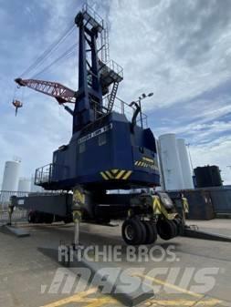 Liebherr LHM 100 Macarale port