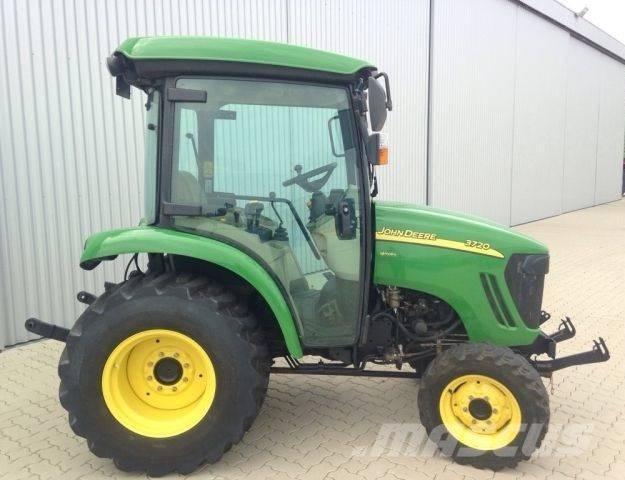 John Deere 3720 Tractoare