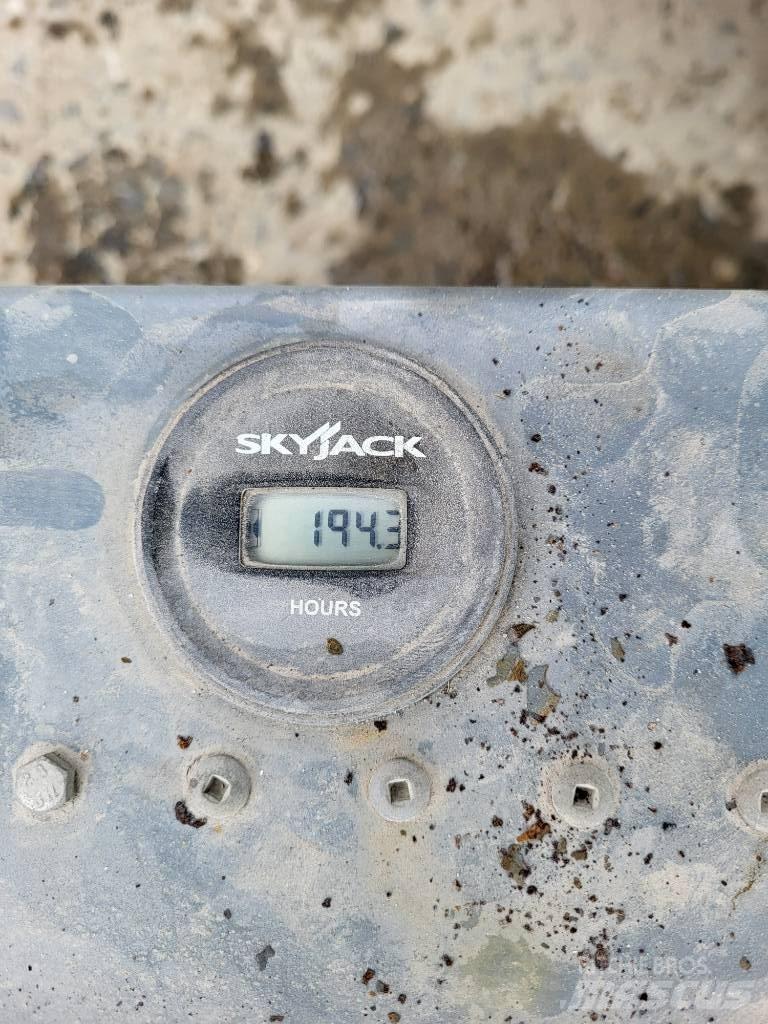 SkyJack 32/19 Platforme foarfeca