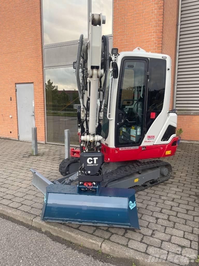 Takeuchi TB 225 Mini excavatoare < 7t