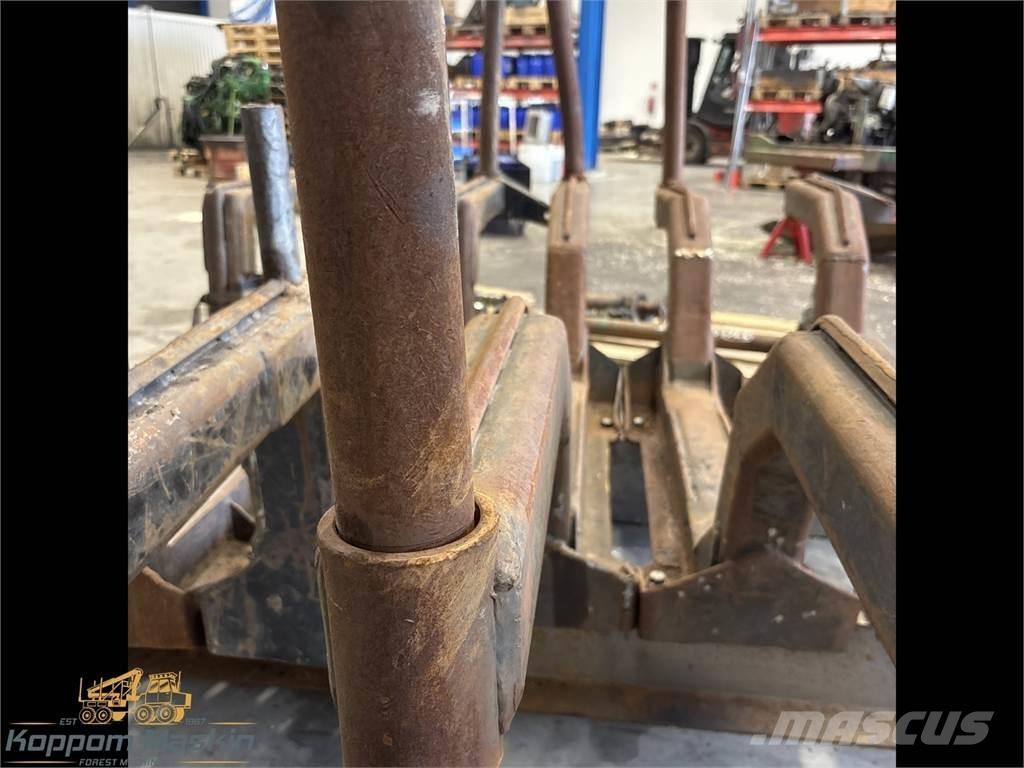 Gremo 704 Alte componente