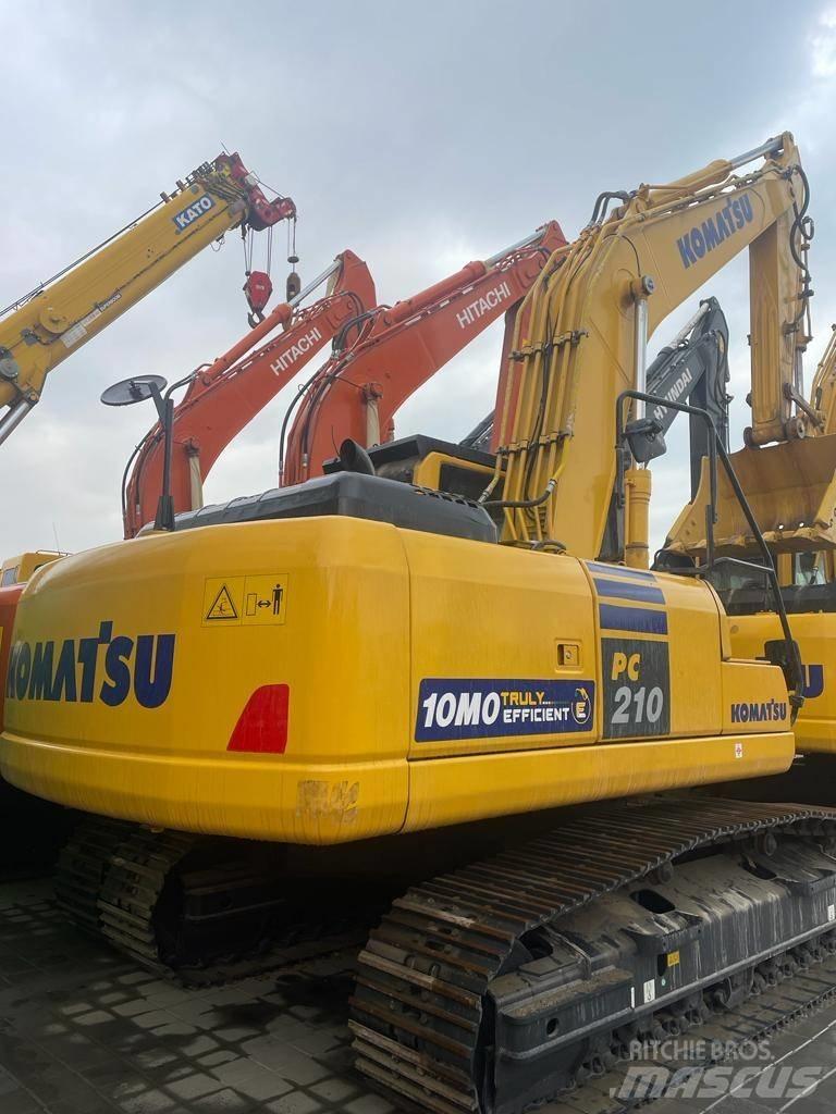 Komatsu PC210-10MO Excavatoare pe șenile
