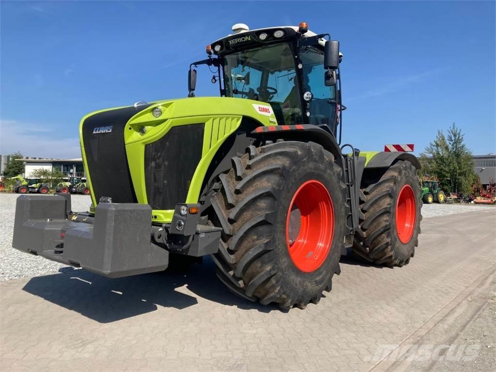 CLAAS XERION 5000 Tractoare