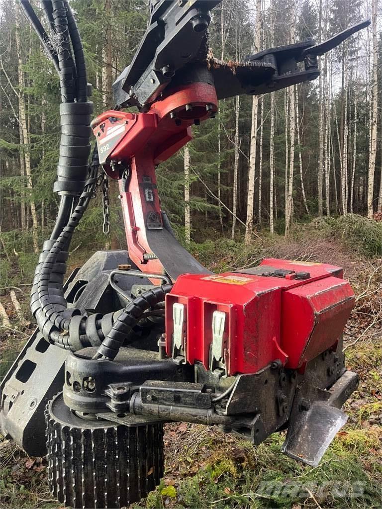 Komatsu S92 Capete pentru culegatoare