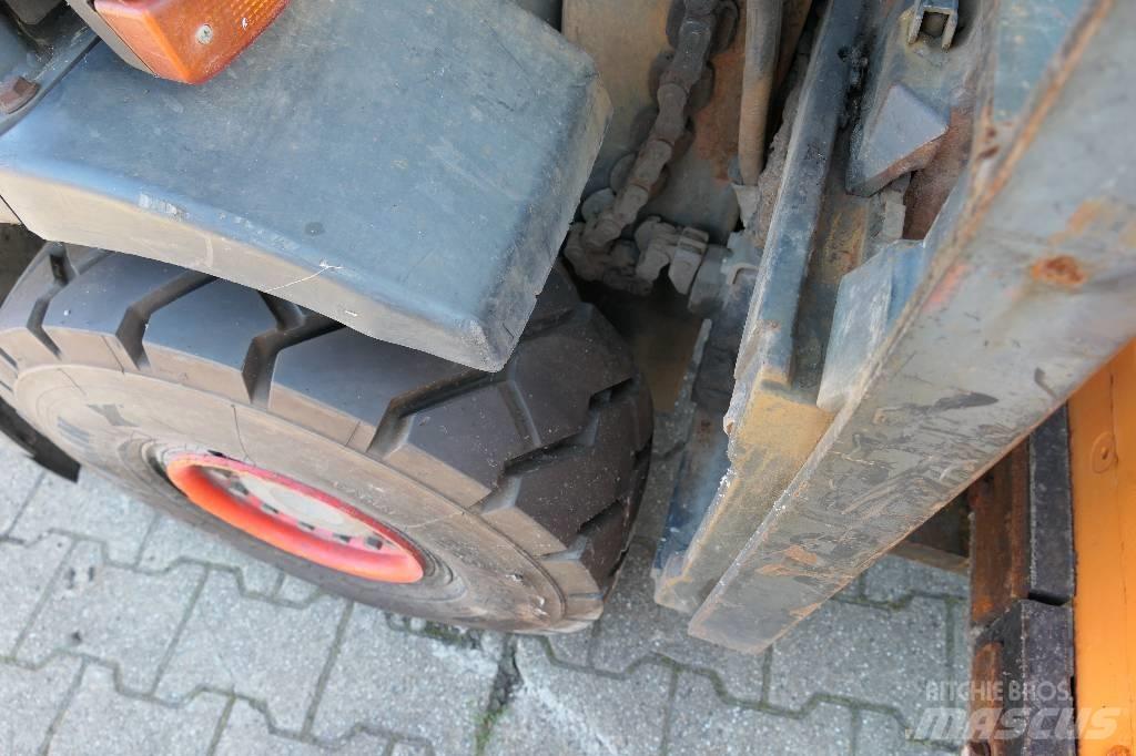 Linde H 25 D-02 Stivuitor diesel