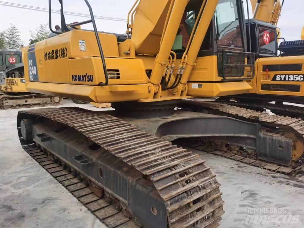 Komatsu PC 240 LC Excavatoare pe șenile
