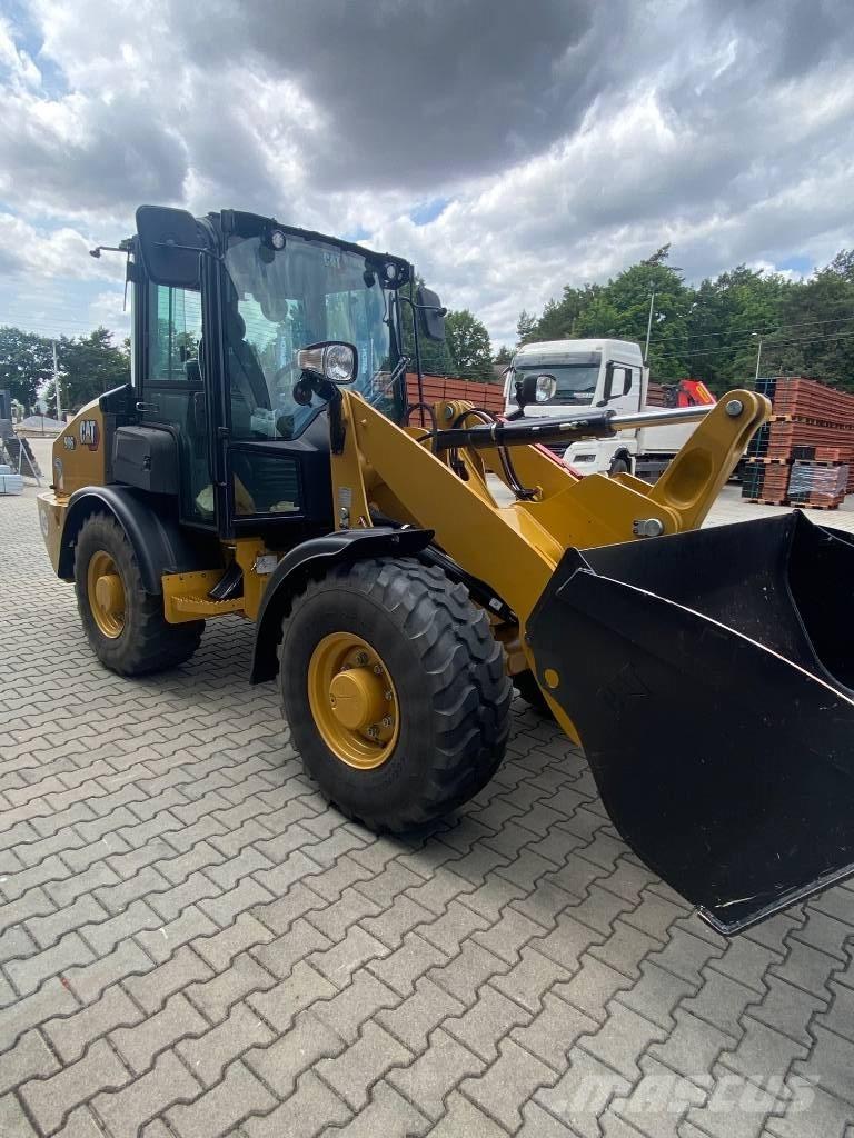 CAT 906 Incarcator pe pneuri