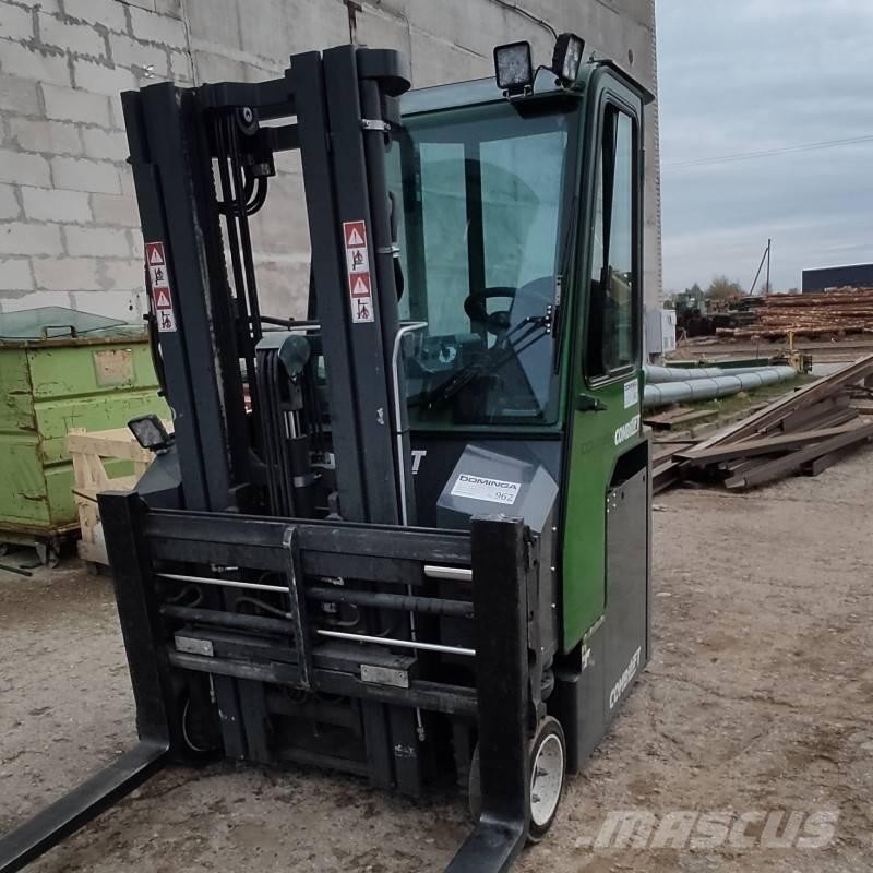 Combilift CBE 2500 Stivuitoare cu patru brate