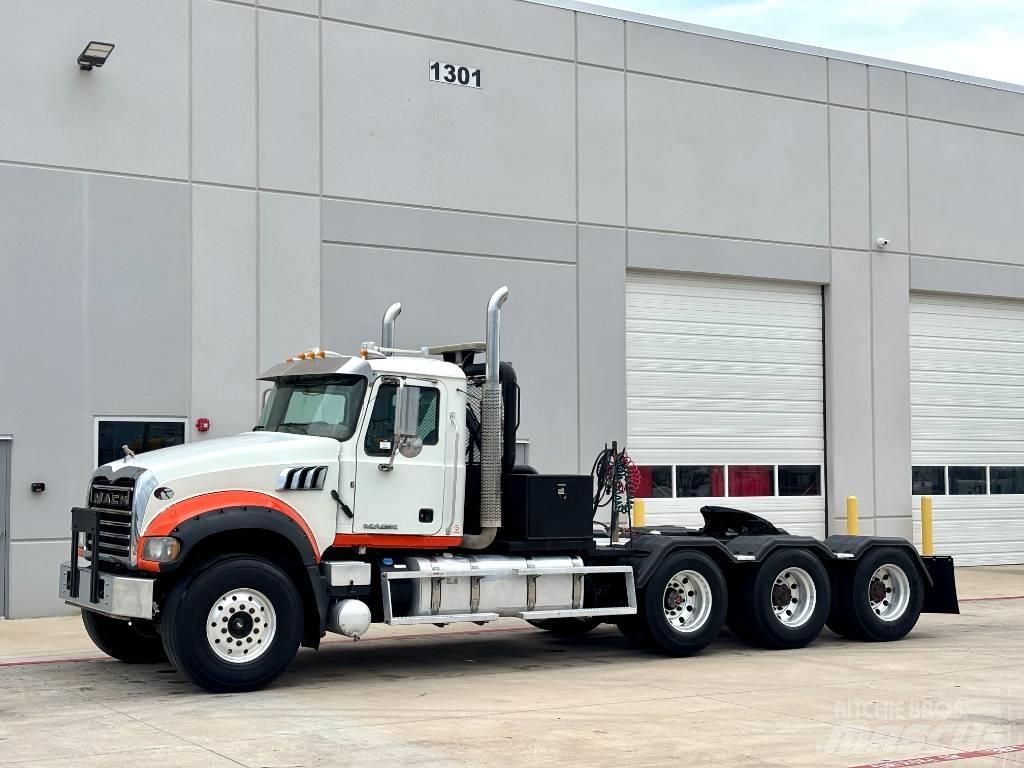 Mack GU 713 Vehicule de recuperare