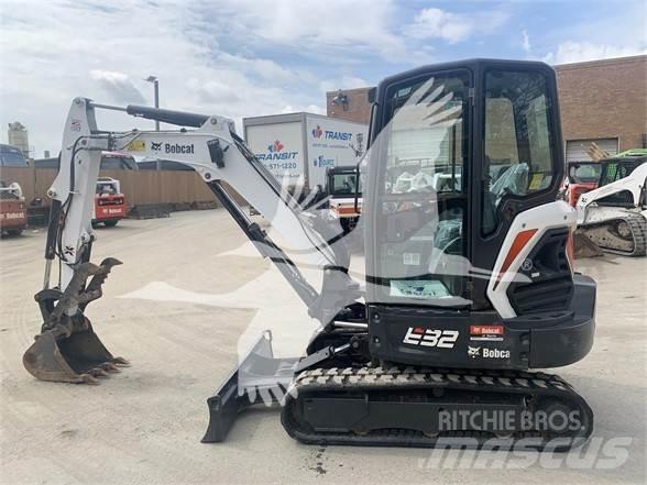 Bobcat E32i Mini excavatoare < 7t