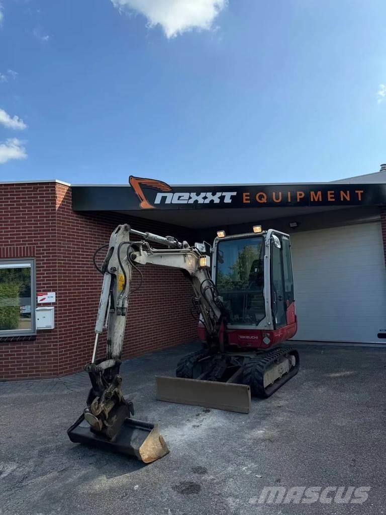 Takeuchi TB230 Excavatoare pe șenile
