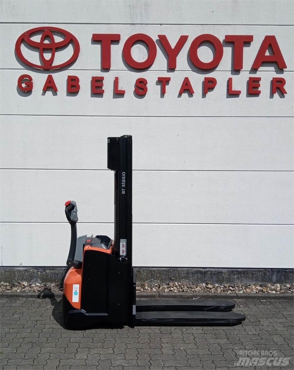Toyota SWE140L Transpaleta manuala