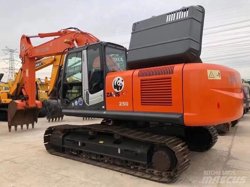 Hitachi ZX 250 Excavatoare pe șenile
