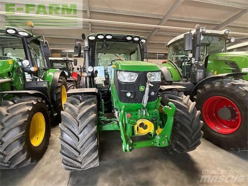 John Deere 6125 r Tractoare