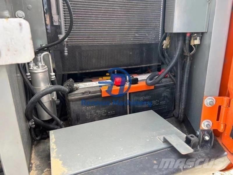 Hitachi ZX70 Mini excavatoare < 7t