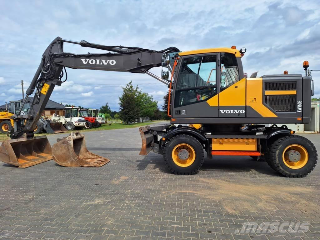 Volvo EW 160 E Excavatoare cu roti