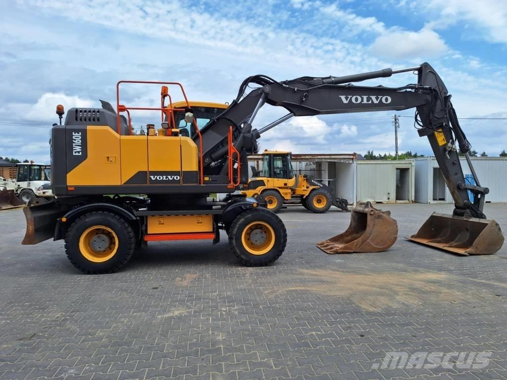 Volvo EW 160 E Excavatoare cu roti