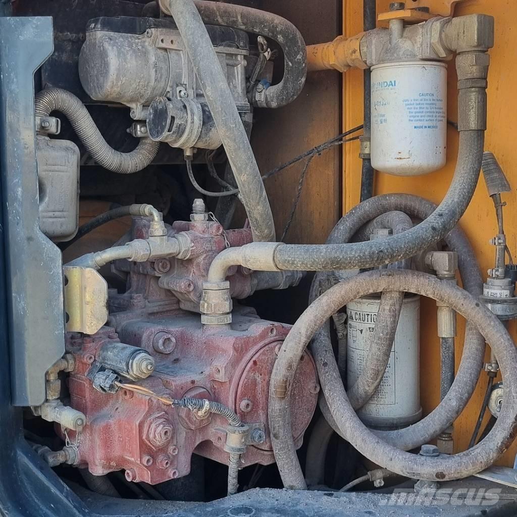 Hyundai LC145-9 Excavatoare pe șenile
