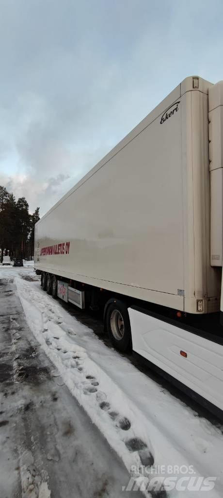 Ekeri T3-R Semi-remorci cu temperatura controlata