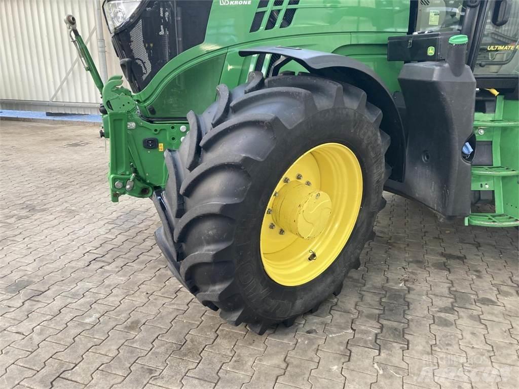 John Deere 6155R Tractoare