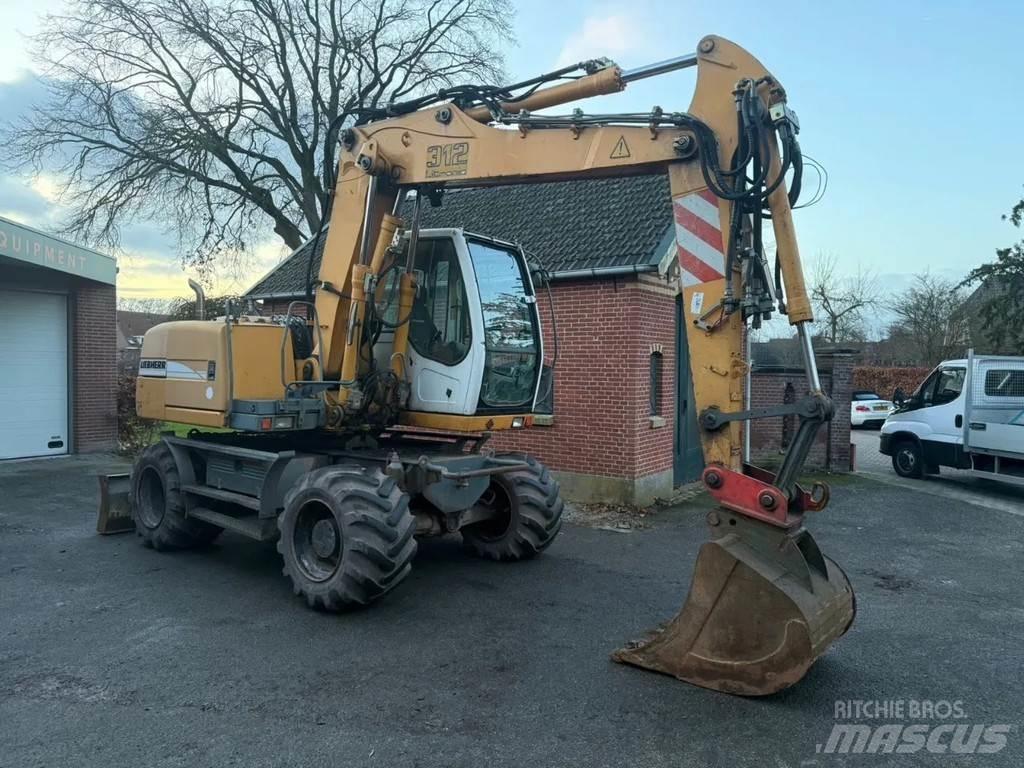 Liebherr A312 Excavatoare cu roti